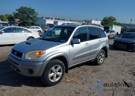2005 Toyota Rav4 from USA, damaged, VIN JTEHD20V456033713